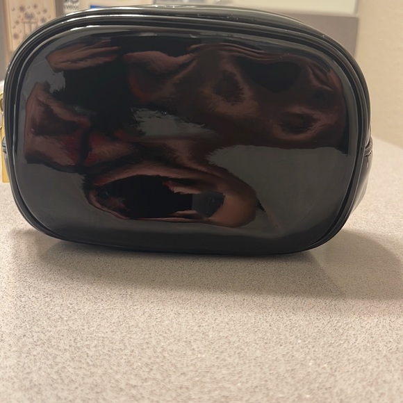 Tory burch cosmetic bag - Picture 2 of 5